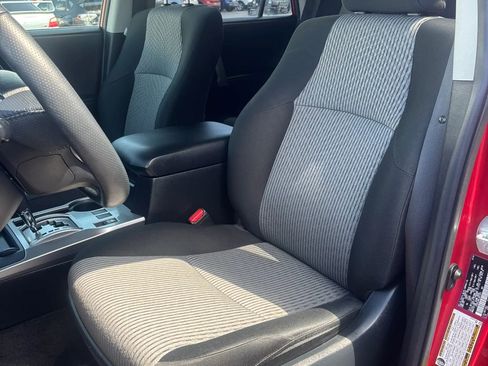 Used 2020 Toyota 4Runner SR5 AWD/4WD image 18
