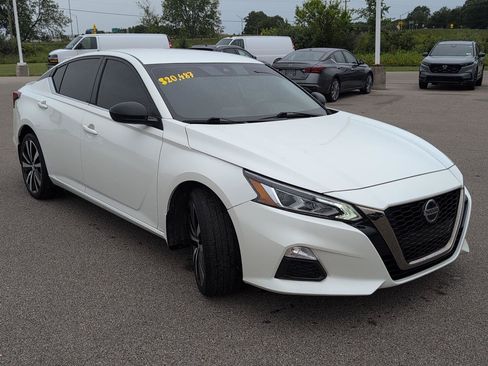 Used 2021 Nissan Altima 2.5 SR AWD/4WD image 11