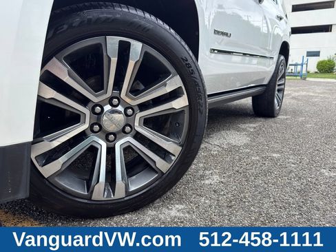 Used 2017 GMC Yukon Denali w/ Open Road Package RWD image 4