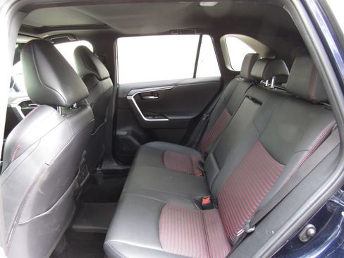 Certified 2024 Toyota RAV4 XSE w/ Weather Package AWD/4WD image 18