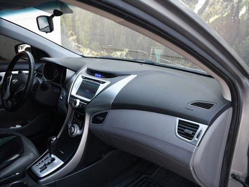 Used 2011 Hyundai Elantra Limited w/ Premium Pkg 5 FWD image 25