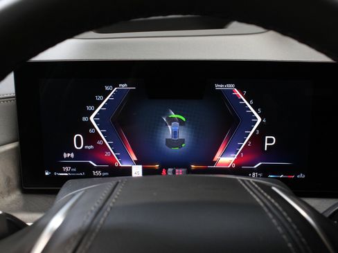 Used 2024 BMW X7 xDrive40i w/ Climate Comfort Package image 56