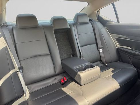 Used 2023 Nissan Altima 2.5 SL AWD/4WD image 18