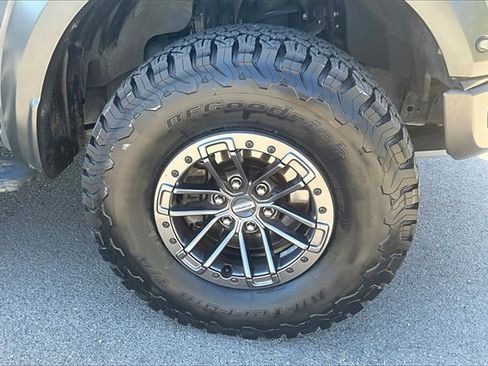 Used 2020 Ford F150 Raptor w/ Equipment Group 802A Luxury image 8