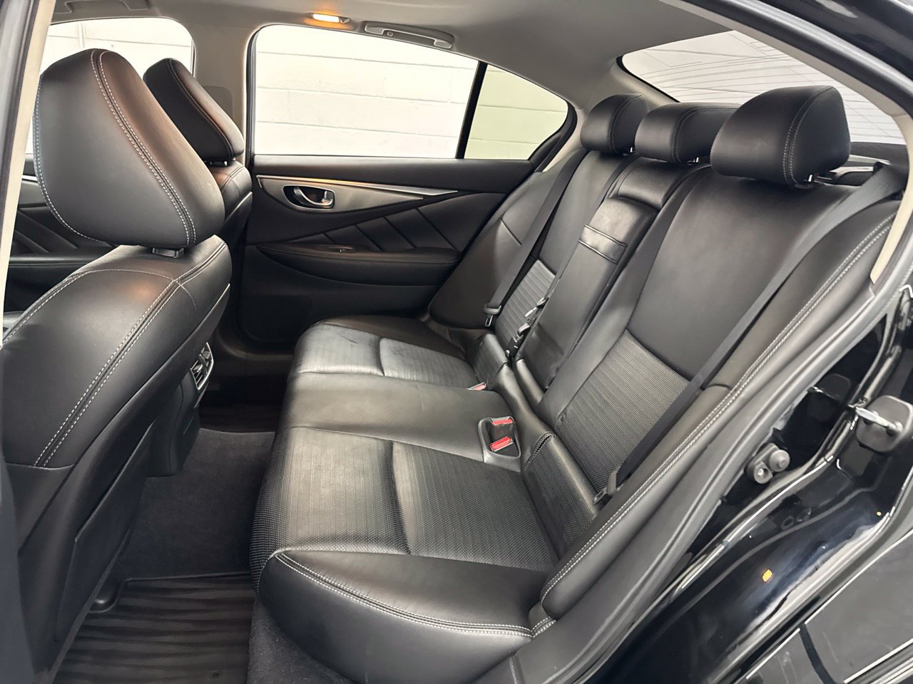 Used 2018 INFINITI Q50 Sport w/ Sensory Package (Sport) AWD/4WD image 39