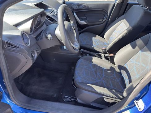 Used 2011 Ford Fiesta SE w/ 202A Rapid Spec Order Code image 11
