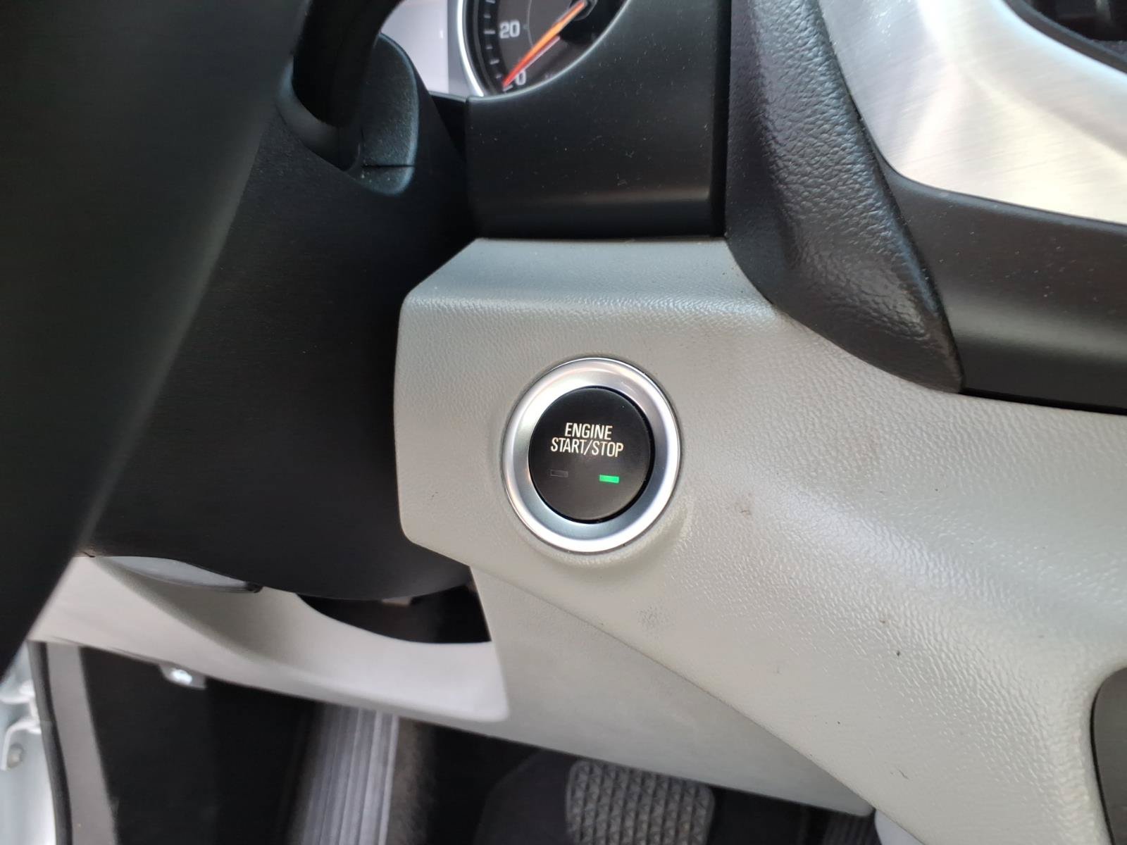 Used 2023 GMC Terrain SLT FWD image 12