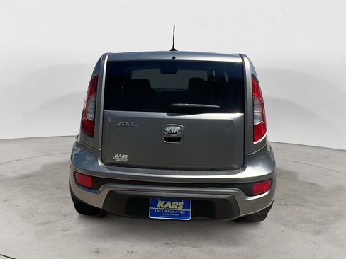 Used 2013 Kia Soul + image 5