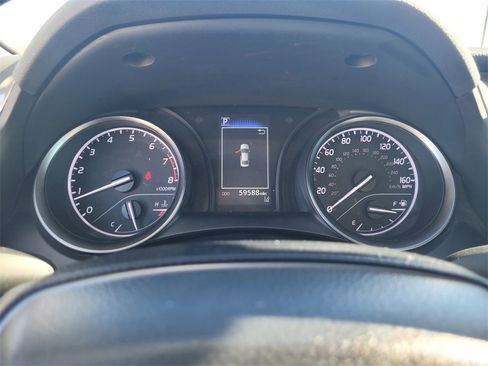 Used 2022 Toyota Camry SE image 28
