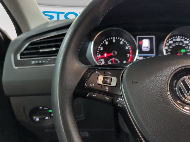 Used 2020 Volkswagen Tiguan SE FWD image 20
