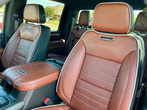 Used 2024 GMC Sierra 2500 Denali Ultimate image 43