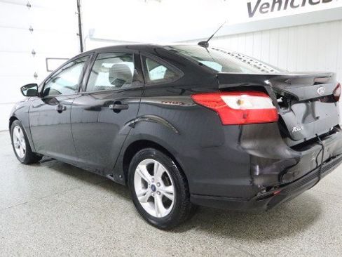 Used 2014 Ford Focus SE FWD image 3