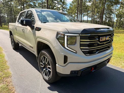 New 2026 GMC Sierra 1500 AT4 w/ Technology Package AWD/4WD image 11