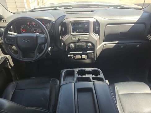 Used 2019 Chevrolet Silverado 1500 Custom w/ Custom Value Package AWD/4WD image 13