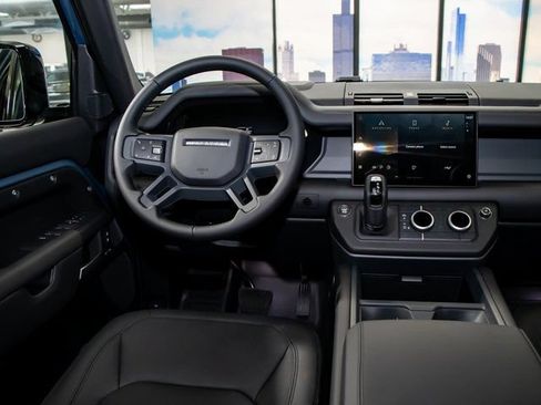 Used 2025 Land Rover Defender 110 S AWD/4WD image 16
