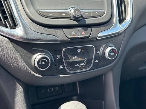 Used 2024 Chevrolet Equinox LT FWD image 22