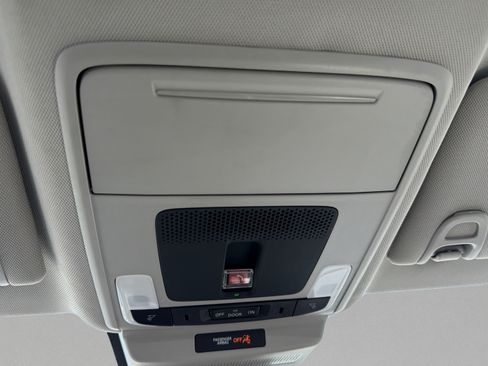 Certified 2025 Honda Accord LX image 8