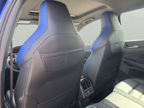 Used 2024 Volkswagen Golf R AWD/4WD image 10