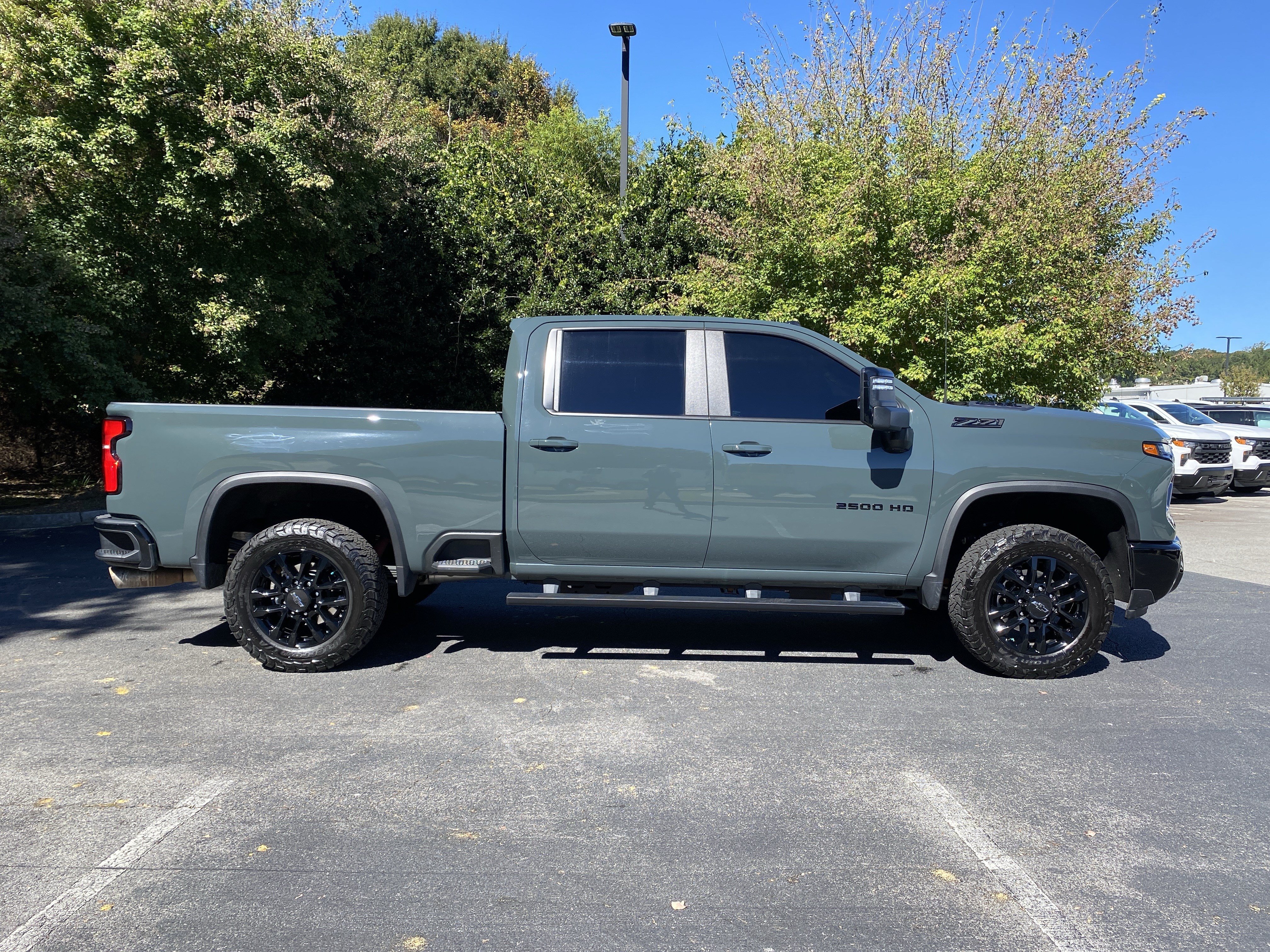 Used 2025 Chevrolet Silverado 2500 LT w/ Trail Boss Package AWD/4WD image 10