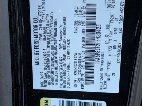 Used 2015 Ford Mustang GT image 19