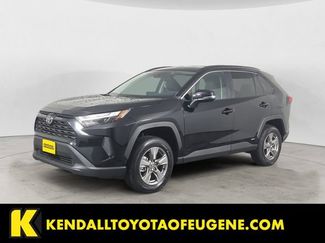 Used 2025 Toyota RAV4 XLE video 1