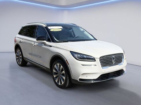 Certified 2022 Lincoln Corsair Reserve w/ Equipment Group 201A image 9