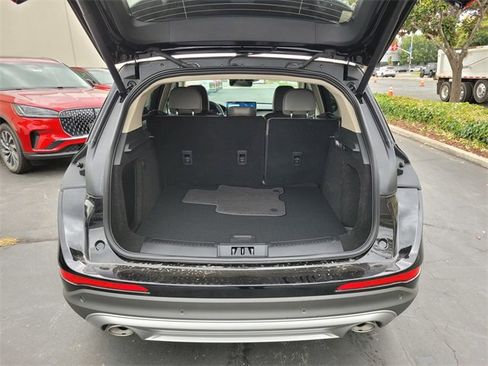 New 2025 Lincoln Corsair FWD w/ Equipment Group 101A image 16