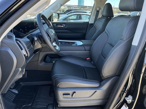 New 2026 Nissan Armada SV image 12