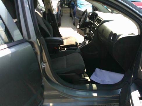 Used 2012 Dodge Caliber SXT image 6