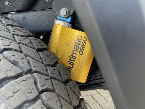 Used 2025 Chevrolet Colorado ZR2 w/ Technology Package image 14