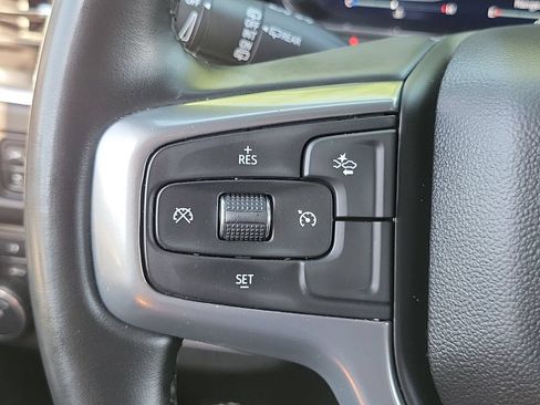 Used 2024 Chevrolet Suburban LT AWD/4WD image 5