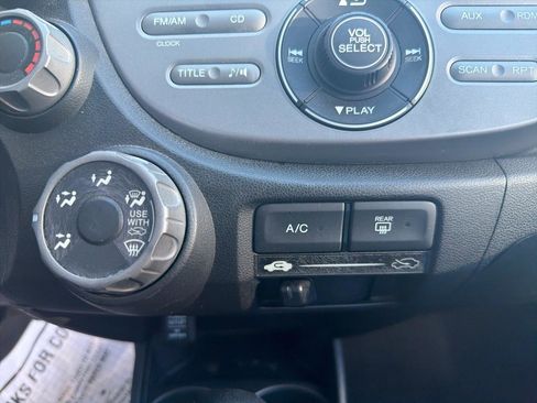 Used 2011 Honda Fit Sport image 26
