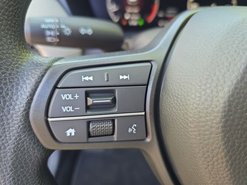 New 2026 Honda HR-V LX image 16