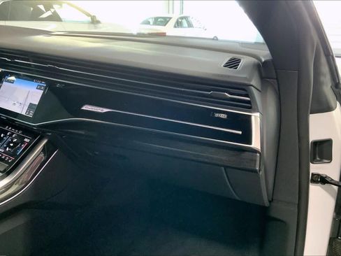 Used 2021 Audi Q8 Premium Plus w/ Premium Plus Package AWD/4WD image 23