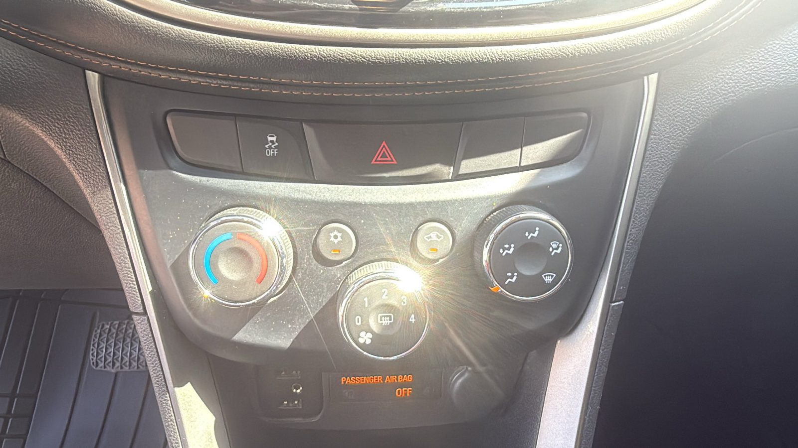Used 2019 Chevrolet Trax LS FWD image 17