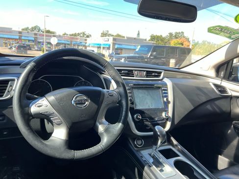 Used 2018 Nissan Murano SL w/ Midnight Edition Package image 13