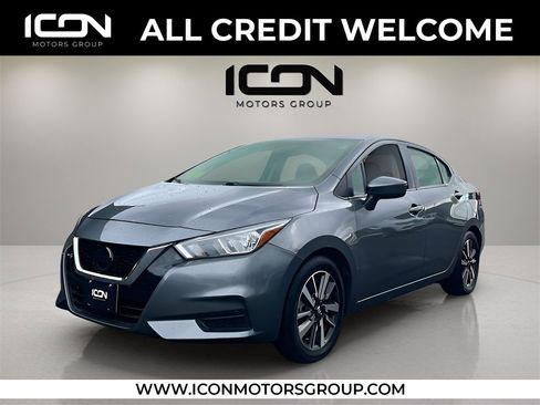 Used 2021 Nissan Versa SV image 1