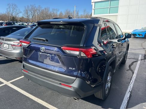 Used 2024 Toyota RAV4 XLE image 5