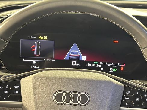 Used 2025 Audi Q5 Premium Plus AWD/4WD image 29
