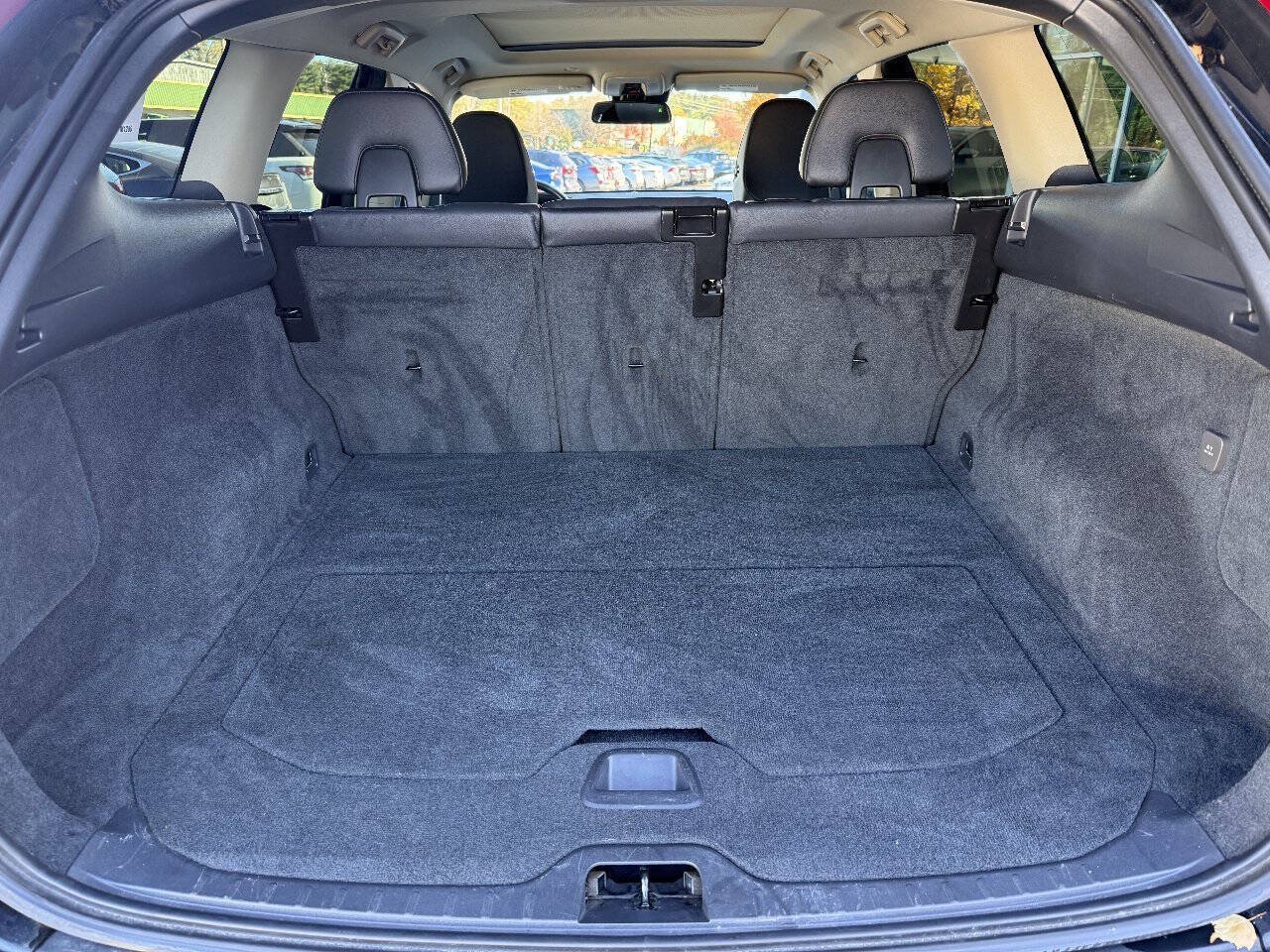 Used 2013 Volvo XC60 T6 AWD/4WD image 13
