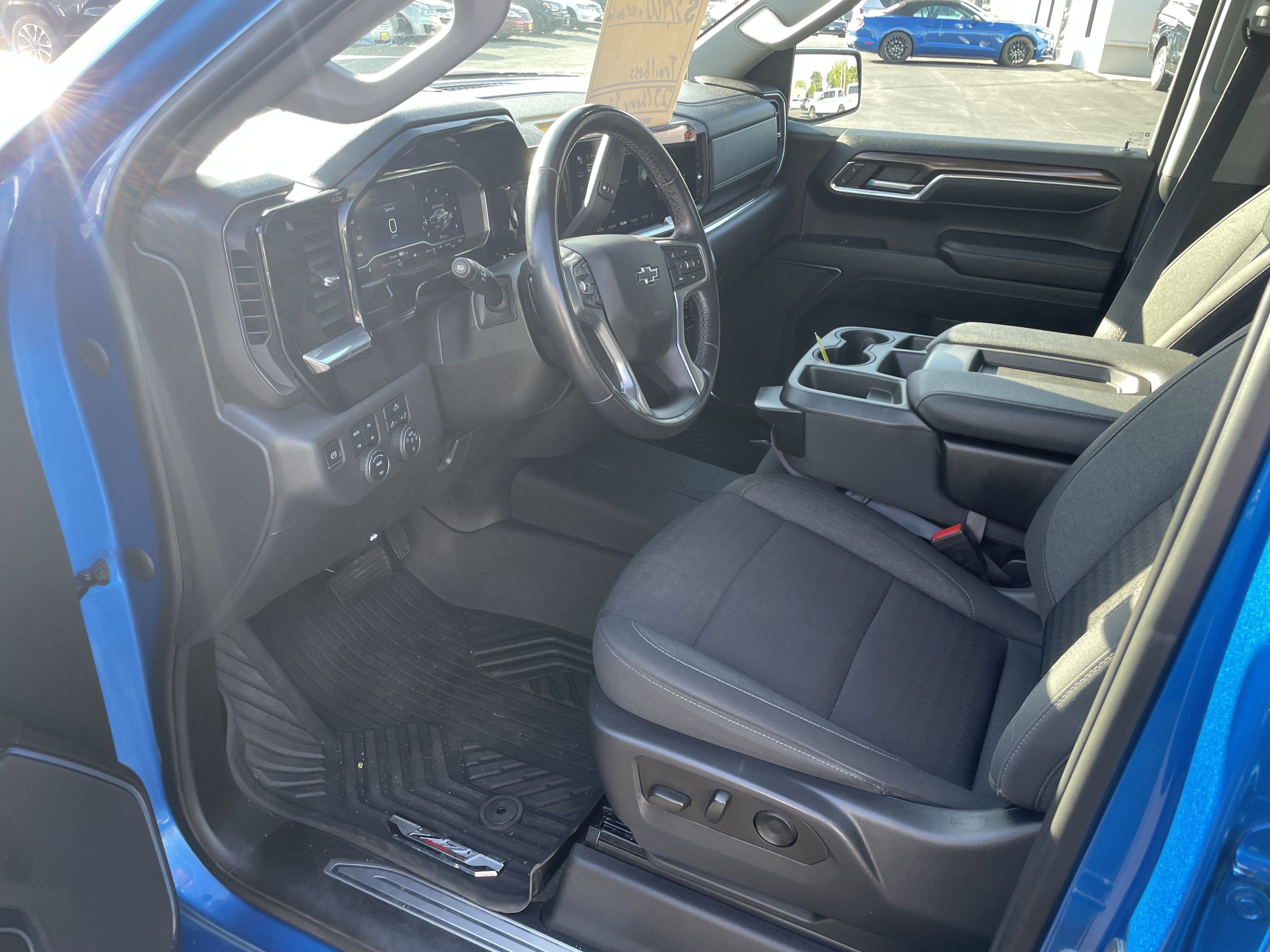 Used 2023 Chevrolet Silverado 1500 LT Trail Boss w/ Protection Package AWD/4WD image 13