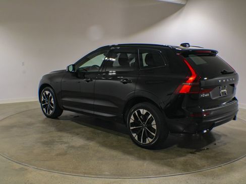 Certified 2026 Volvo XC60 B5 Plus AWD/4WD image 3