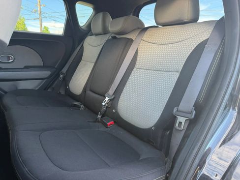 Used 2014 Kia Soul + image 13