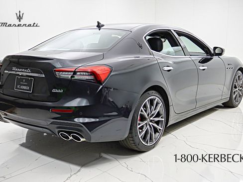 Used 2023 Maserati Ghibli Modena Q4 AWD/4WD image 9