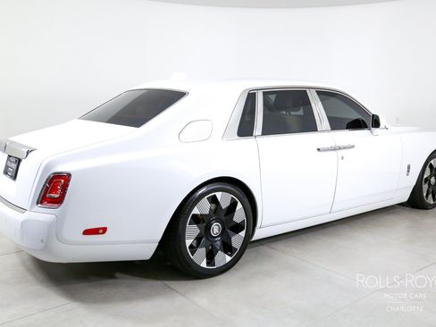 Certified 2024 Rolls-Royce Phantom Sedan RWD image 2