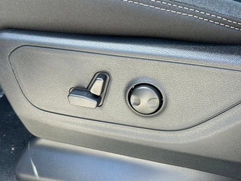 New 2025 RAM 1500 Big Horn RWD image 16