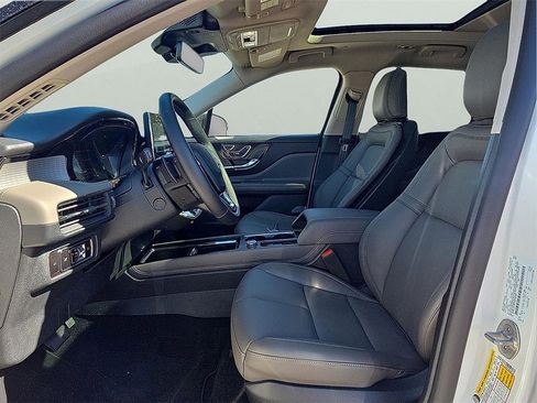 New 2026 Lincoln Corsair Premiere image 11