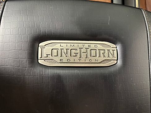 Used 2022 RAM 1500 Limited w/ Body Color Bumper Group image 42