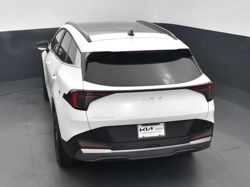 Certified 2026 Kia Sportage EX w/ EX Panorama Roof Package FWD image 45