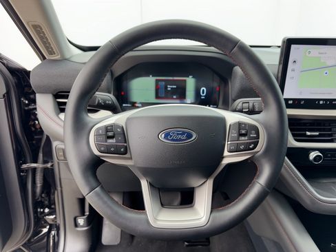 Certified 2025 Ford Explorer Active w/ Active Comfort Package AWD/4WD image 10